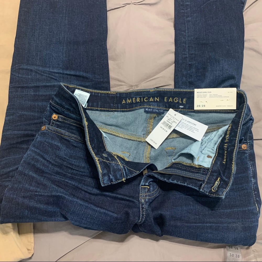 American Eagle Men’s jeans 28/28 Straight - NWT